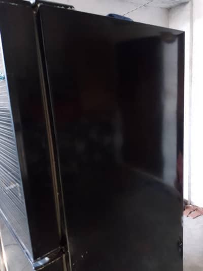 good condition fridge