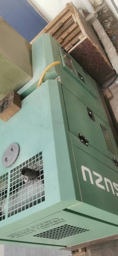 Isuzu generator bilkul saaf Sutri engine zabardasth condition mein25kv