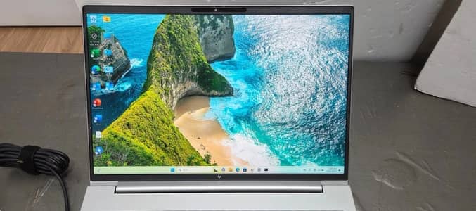 HP Elite book 660 G11