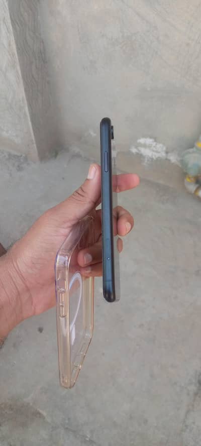 Apple iPhone XR