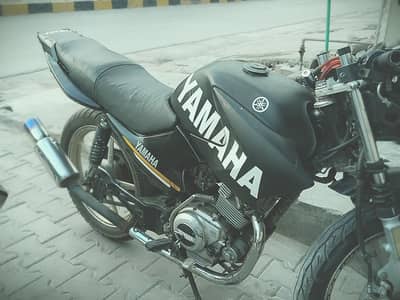 YBR 125 2016