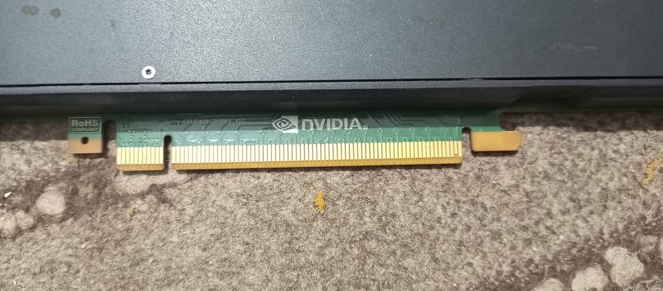Nvidia Quadro 4000 7