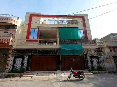 Reserve A Centrally Located House In Samanabad