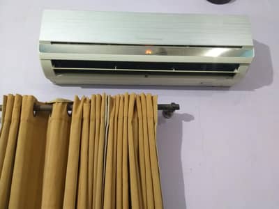 Excellent Condition AC