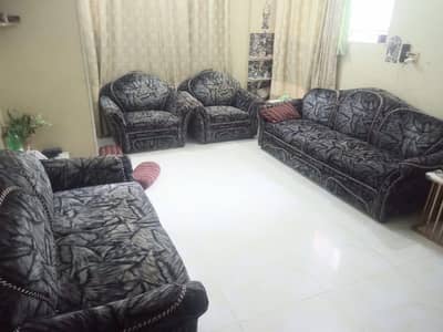 7 seater sofa complete set 60,000rs