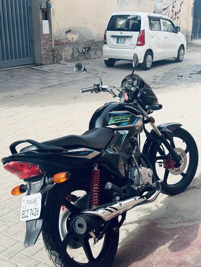 Cb125f 24 model black lush condition