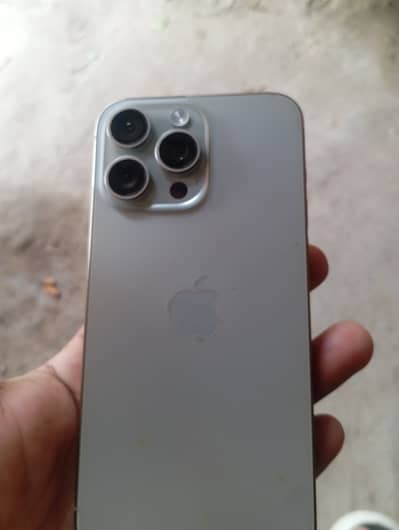 Apple iPhone 15 Pro Max