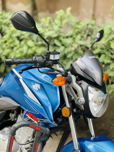 Suzuki GSX 125 2022 Model blue colour