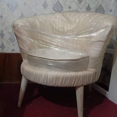 Urgent chair selling