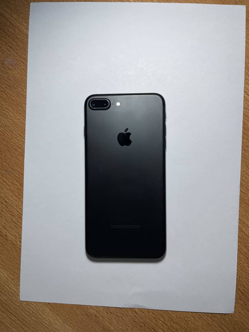 Apple iPhone 7 Plus 2
