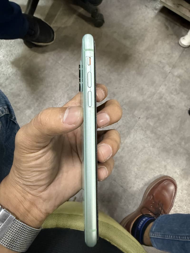 Apple iPhone 11 1
