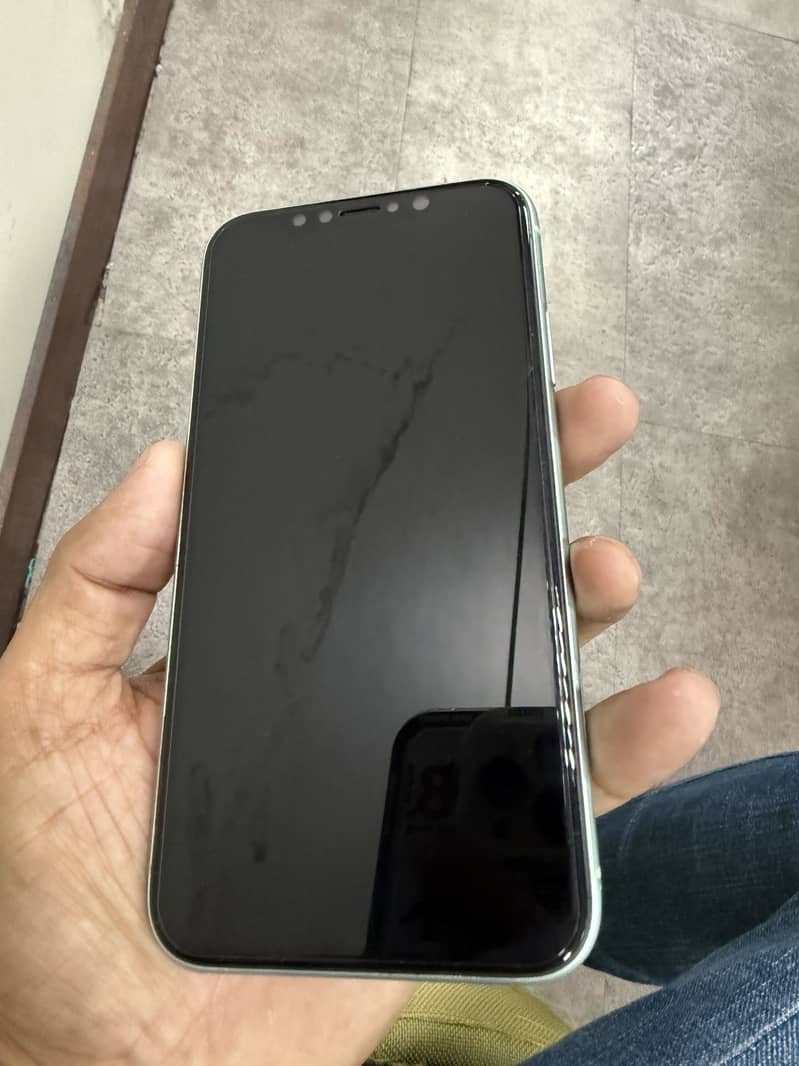 Apple iPhone 11 9