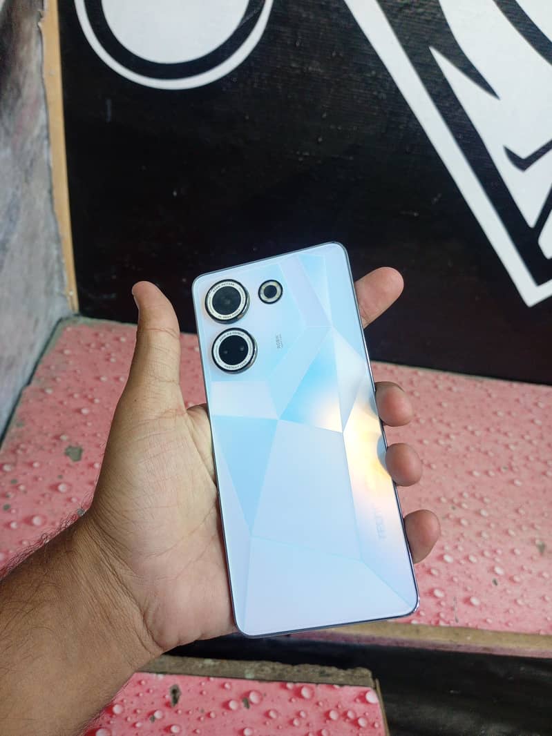 Tecno CAMON 20 1