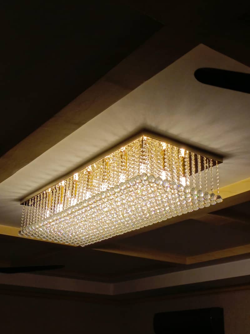 Chandelier 0