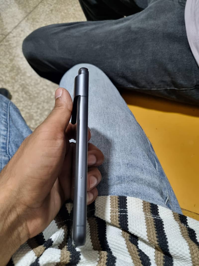 Google Pixel 8 1
