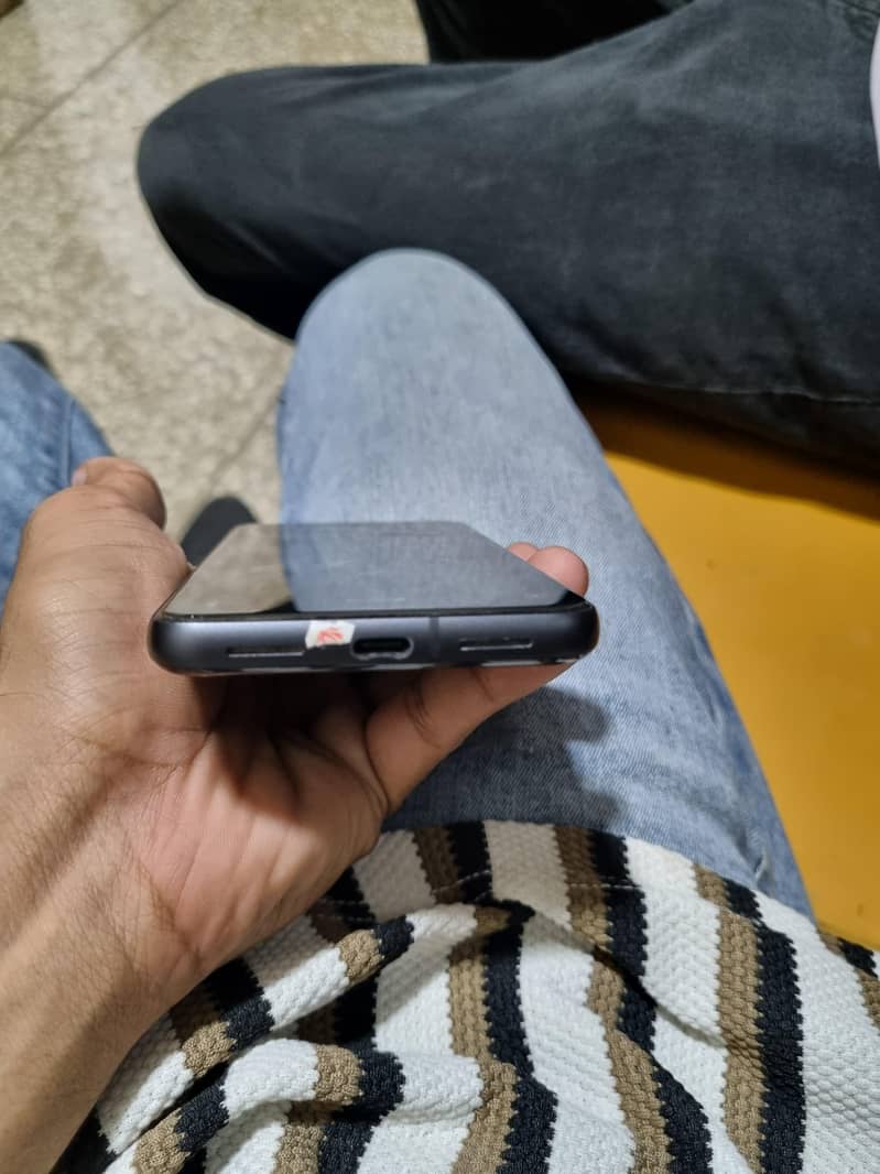 Google Pixel 8 2