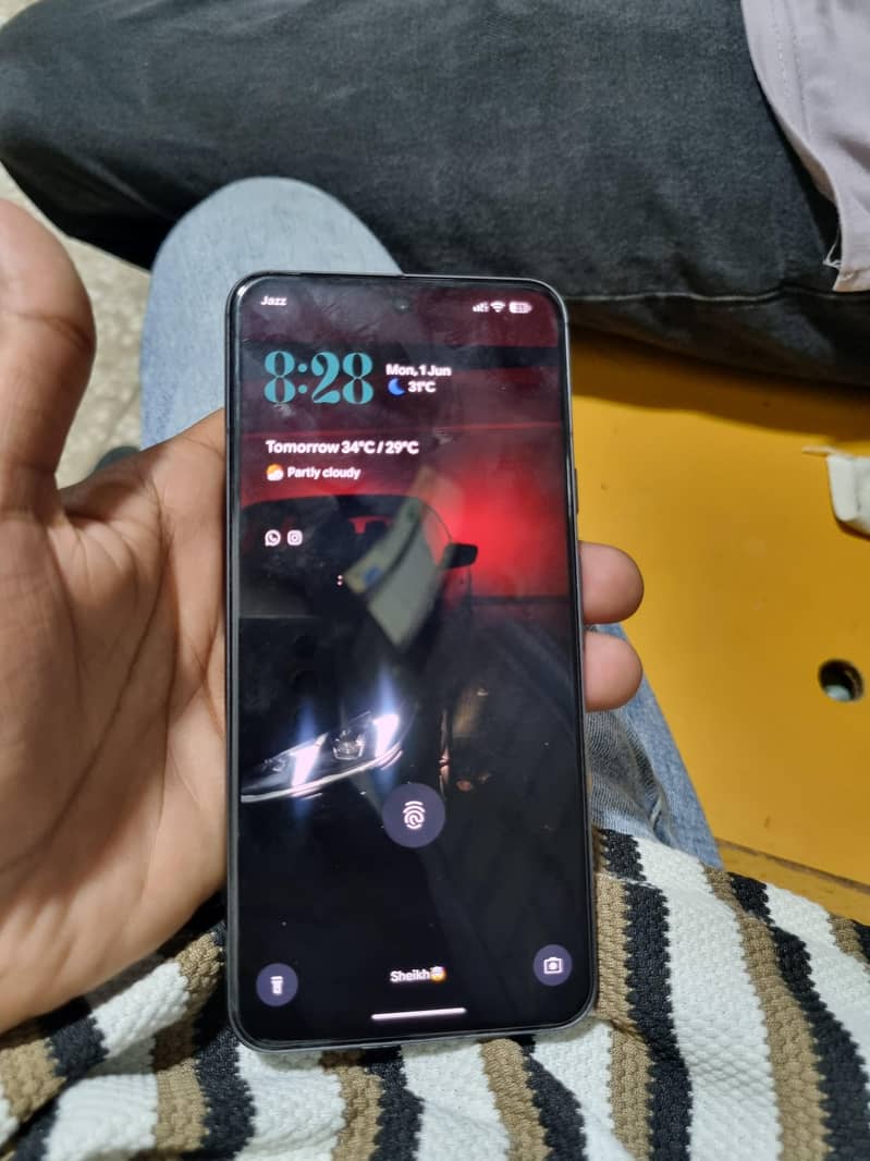 Google Pixel 8 3