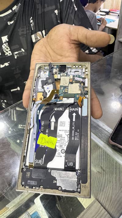 Samsung Mobile S24 Ultra - All In Original State, Just Board Dead