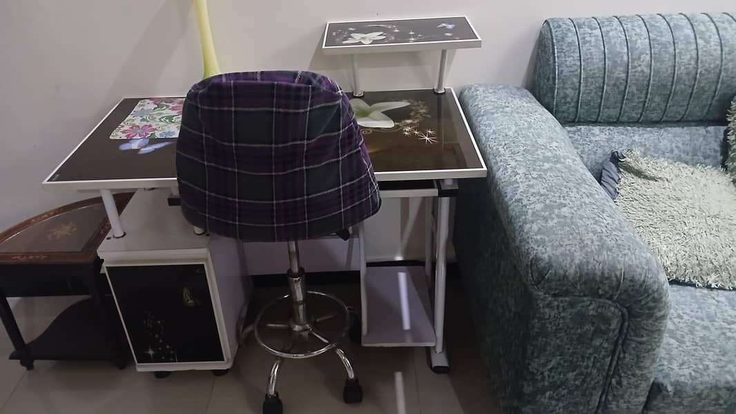 study table 0