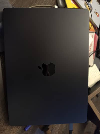 MacBook Pro M3 Pro (18GB RAM / 512GB SSD)