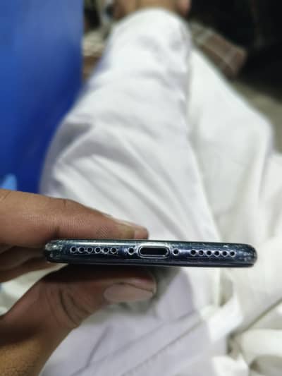 exchange sale iphone7. . . 32 gb add pori pr lijiye shukriya