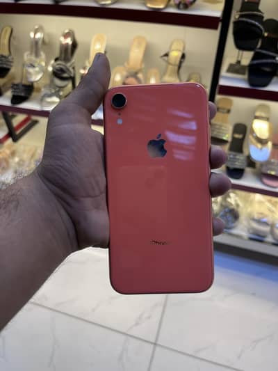 Apple iPhone XR