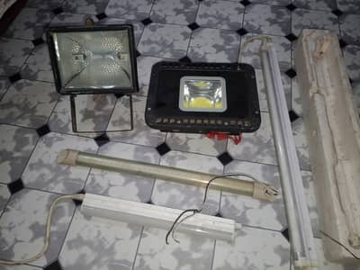 1 piece 24w fog light 3 piece  14w rad and 1 piece sogo rad Frame.