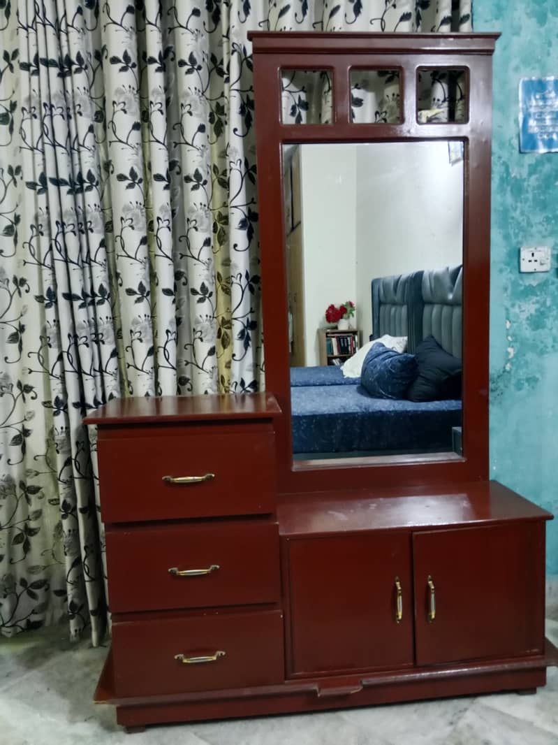 Dressing table 1