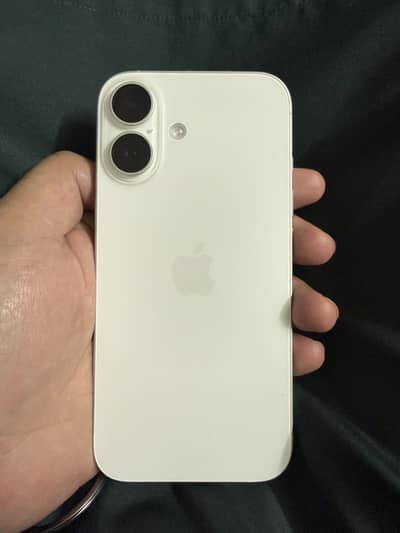 Apple iPhone 16