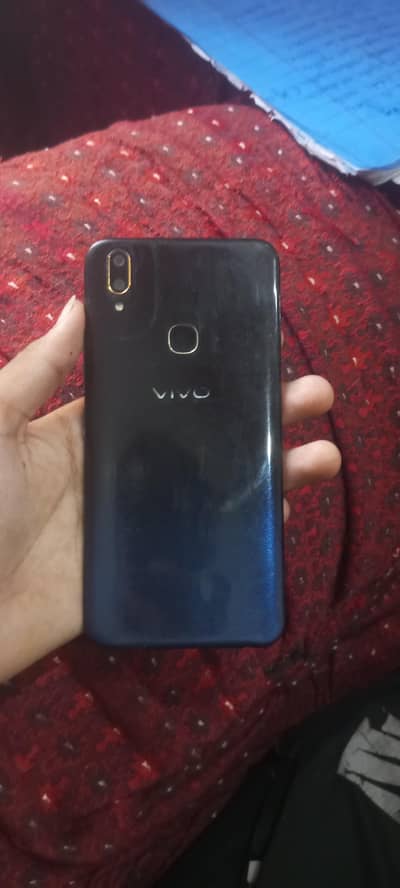 Vivo Y85 4)64 with box and original charger