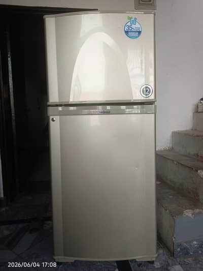 Dawlance fridge (New)