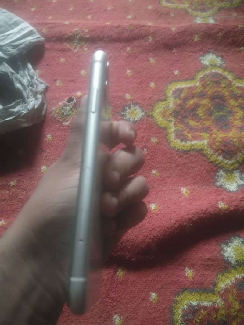 iPhone 11 1