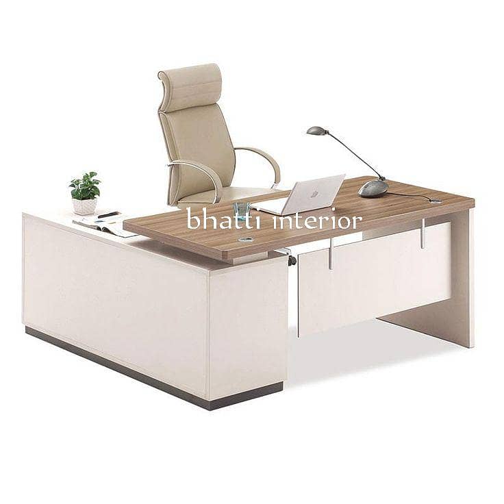 executive table 0