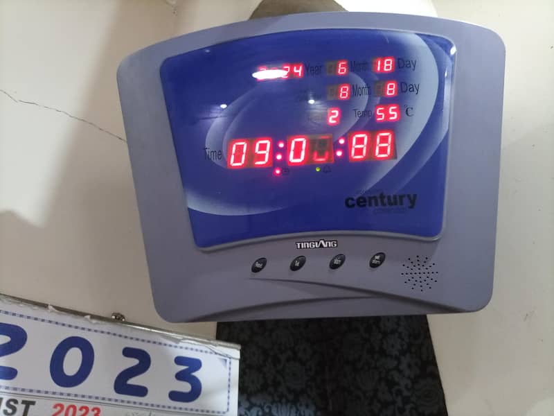 Digital electronic clock 1