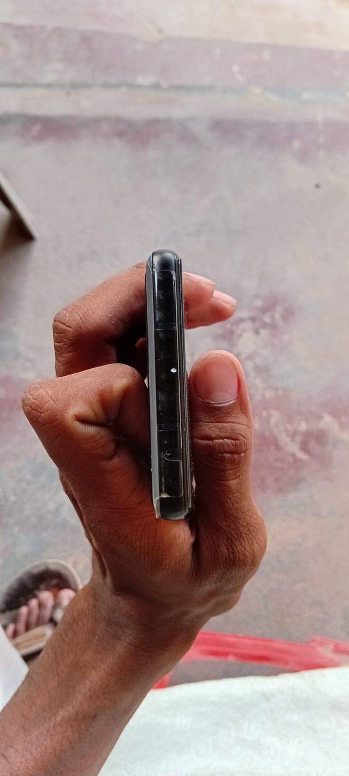 Google Pixel 6a 4
