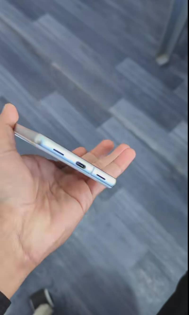 Google Pixel 7a 3