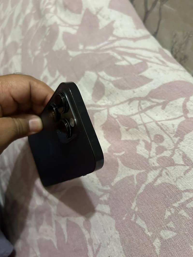 iPhone 14pro 1
