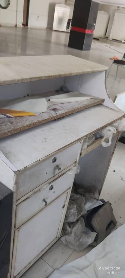 wooden cash counter with marble top plus executive revolving chair