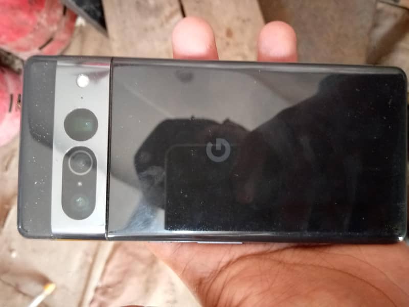 Google Pixel 7 4