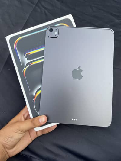 Latest iPad Pro M5 256GB Just Box Open With Complete Box & Accessories
