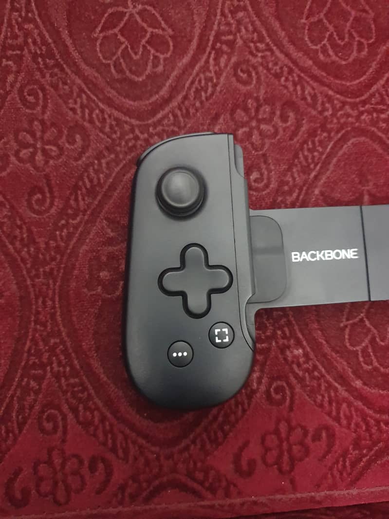 Backbone black edition controller 3
