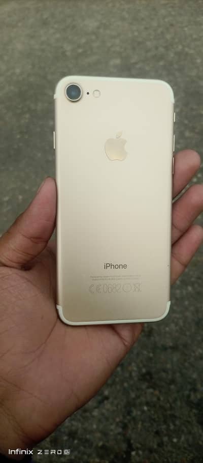 Apple iPhone 7