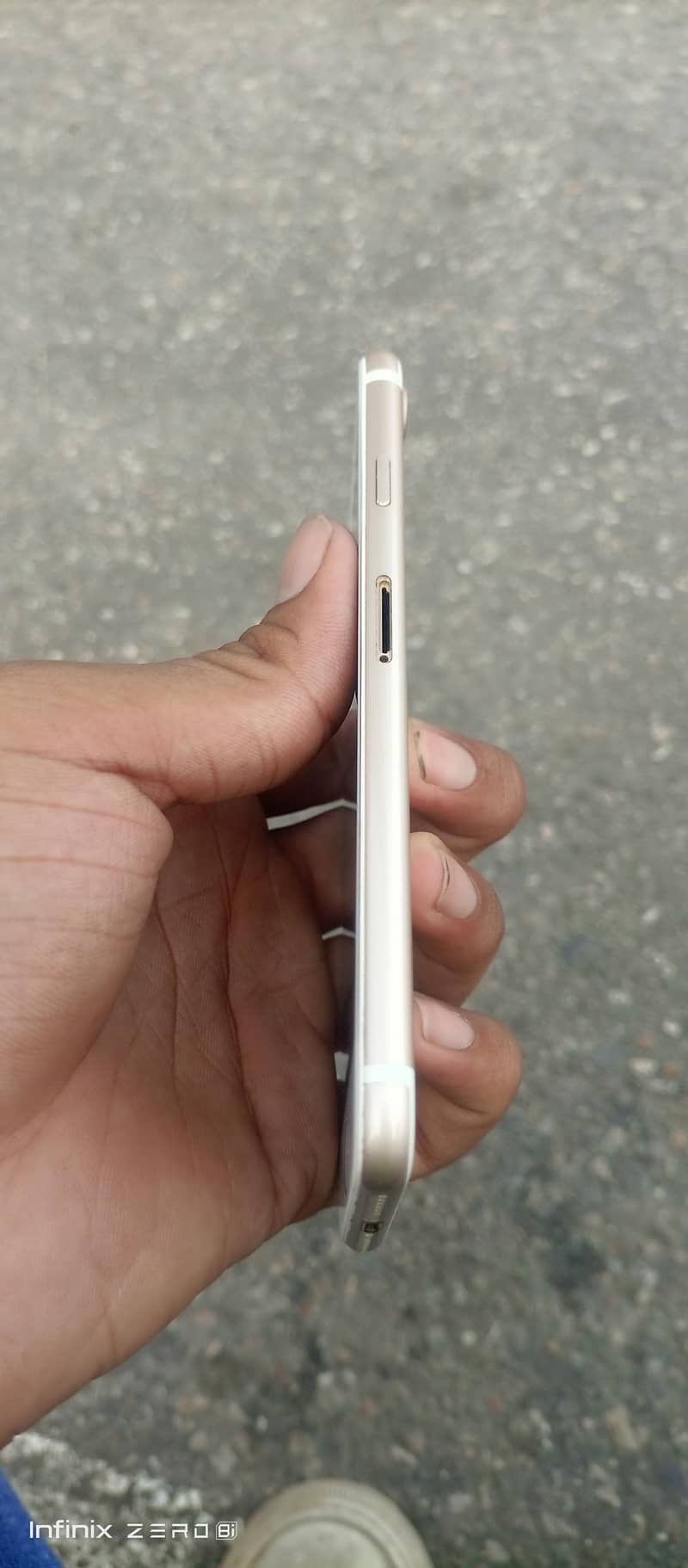 Apple iPhone 7 6