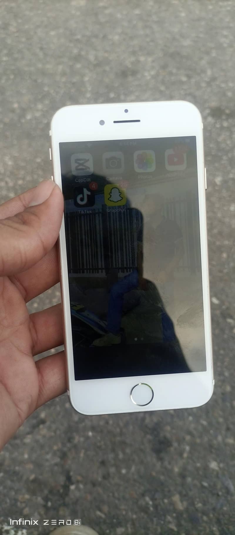 Apple iPhone 7 7