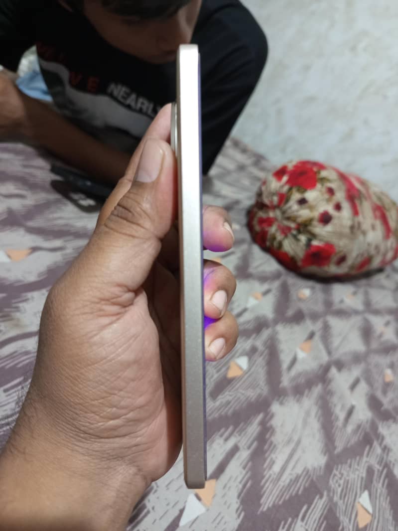 Realme 13 Plus 2