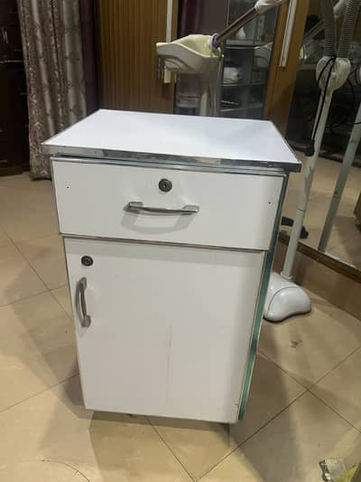 Storage Cabinet with Drawer & Lock