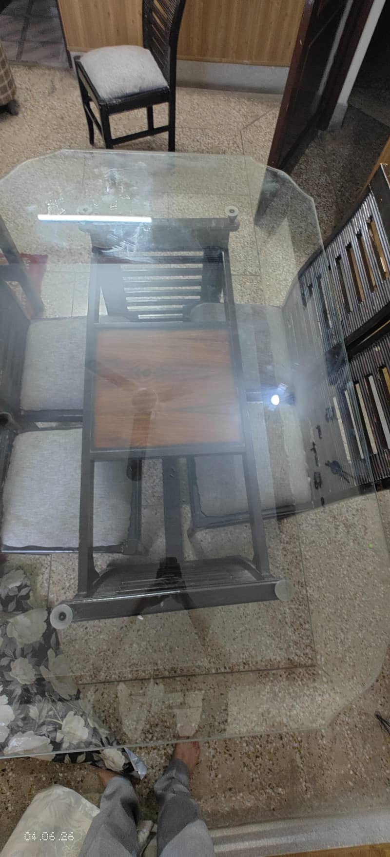 DINING TABLE 3