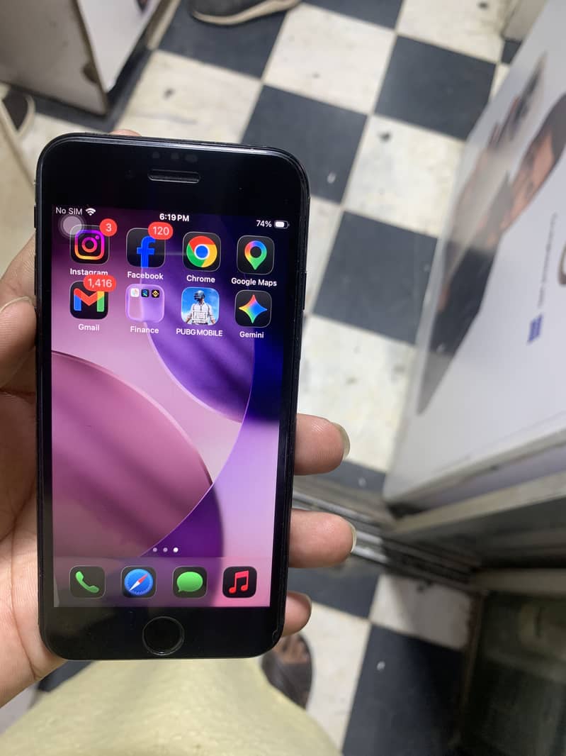 Apple iPhone SE 6