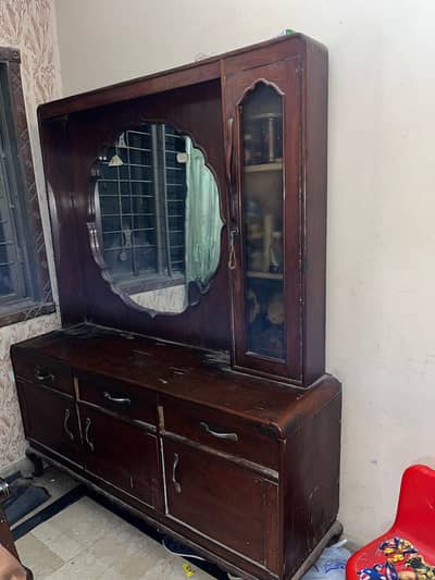 Dressing table in Good Condition 03224720717