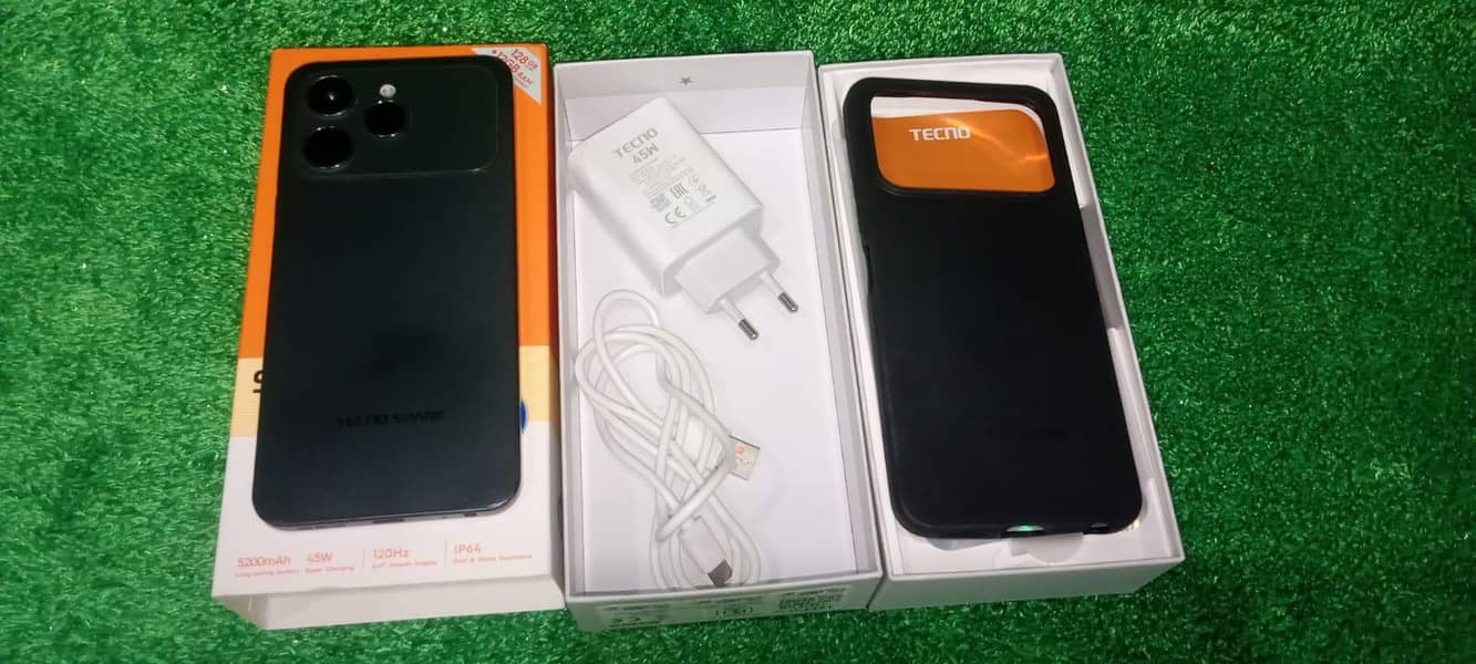 Tecno CAMON 40 4
